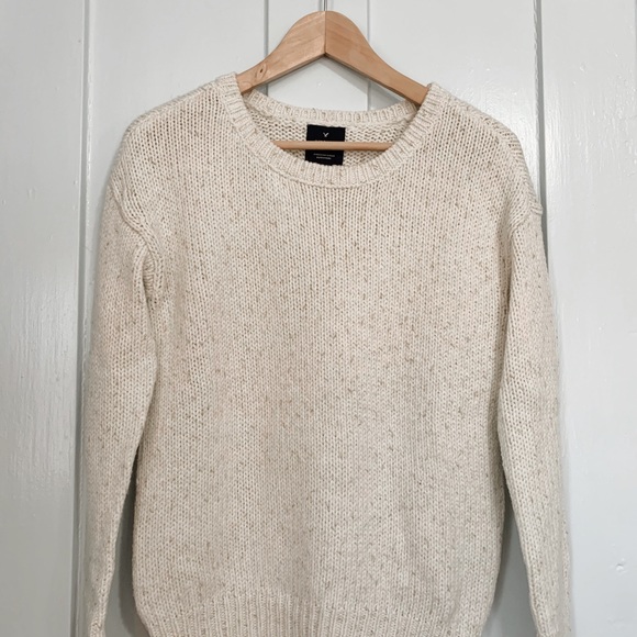 American Eagle Women’s Vintage Boyfriend Sweater - Picture 2 of 4